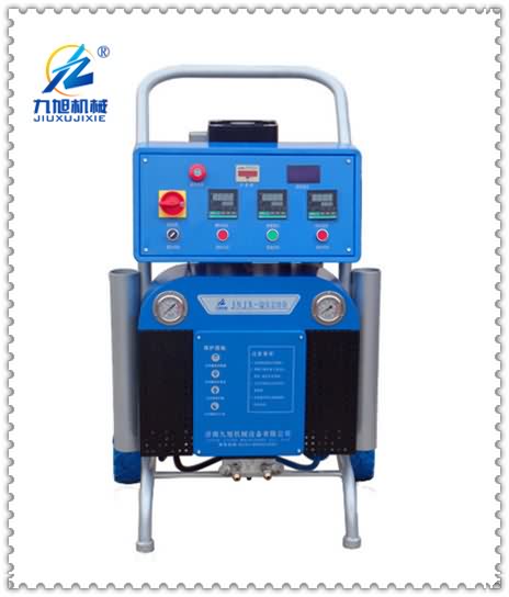 小型聚脲噴涂機(jī)價(jià)格(圖3) JNJX-Q5200型聚脲噴涂機(jī)